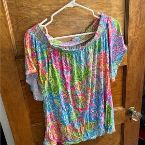 Lilly Pulitzer size L off the shoulder shirt